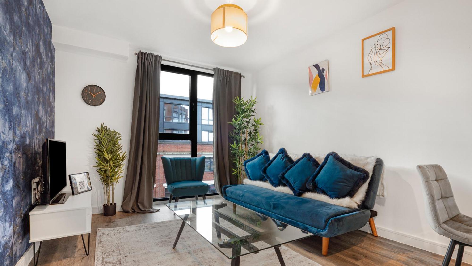Oceanic Bliss: 2 Bed 2 Bath + Free Park + Netflix Apartment Birmingham Exterior photo