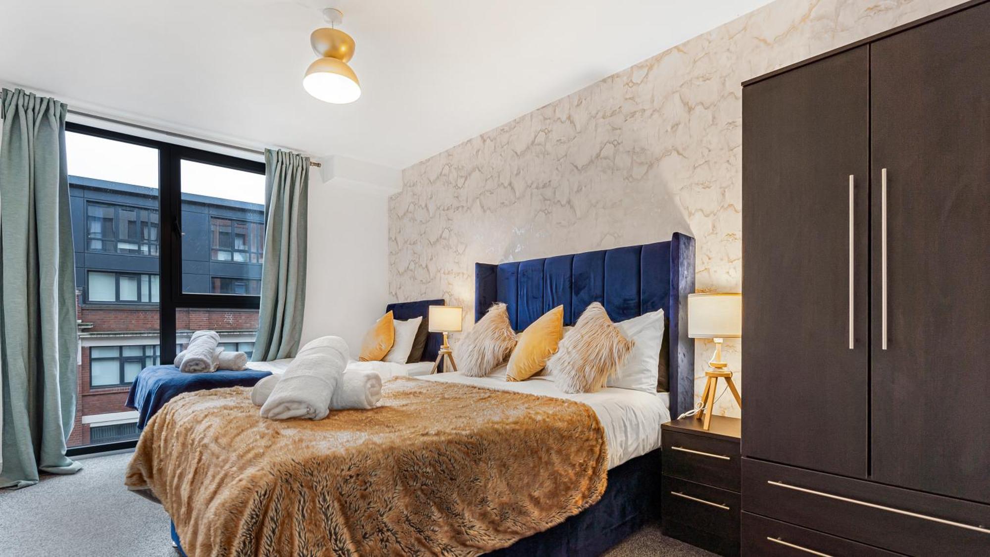 Oceanic Bliss: 2 Bed 2 Bath + Free Park + Netflix Apartment Birmingham Exterior photo